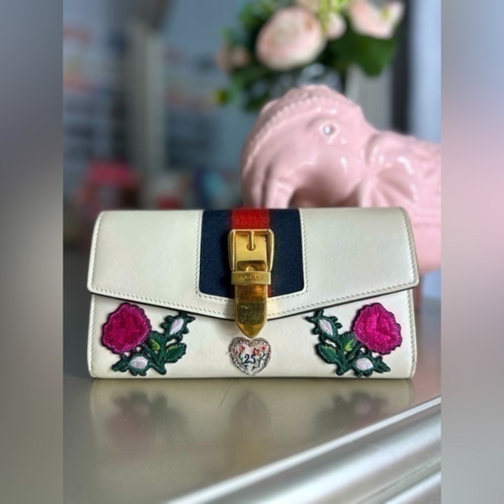 Gucci Sylvie Continental Wallet